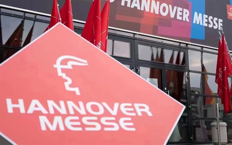 중국 총영사, 산둥 무역 담당자 함부르크 전시회 조사